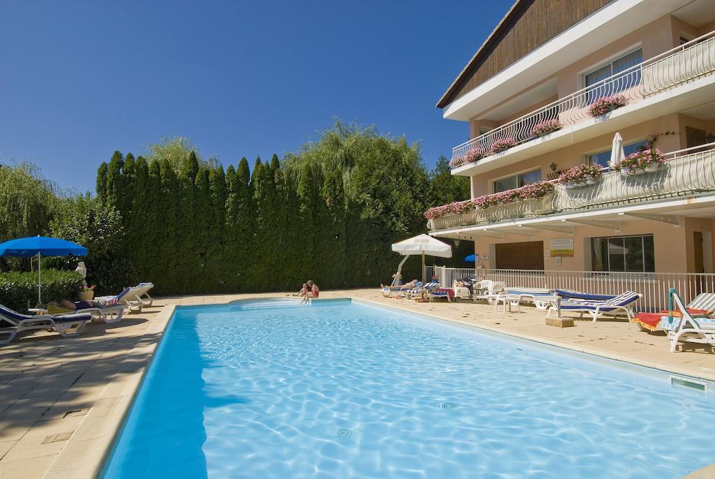Hôtel&Restaurant Azur La Freissinouse Exterior foto